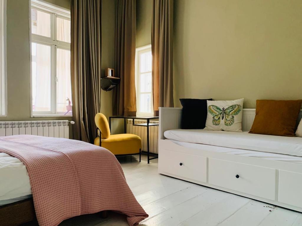 Furnica 12 - Boutique Apartment Синая Экстерьер фото