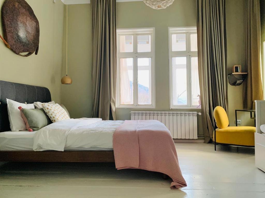 Furnica 12 - Boutique Apartment Синая Экстерьер фото